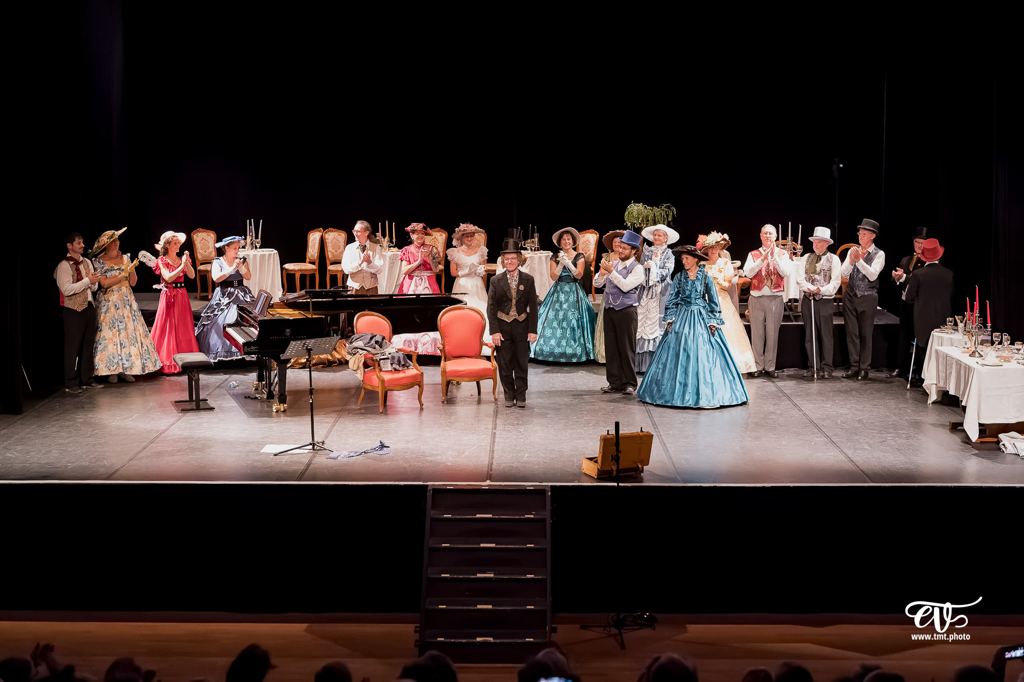 DANS LE SALON DE ROSSINI